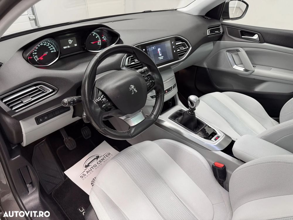 Peugeot 308 PureTech 130 Stop & Start Allure - 22