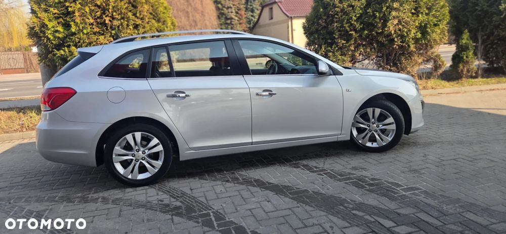 Chevrolet Cruze 1.4 T LTZ - 17