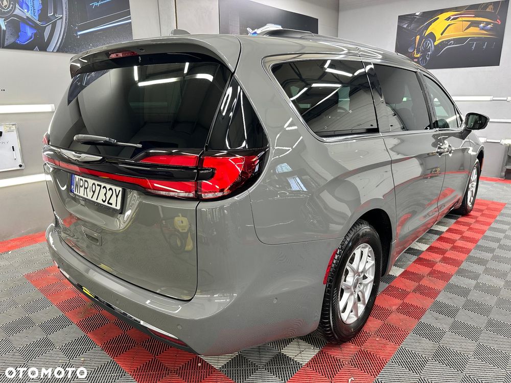 Chrysler Pacifica - 13