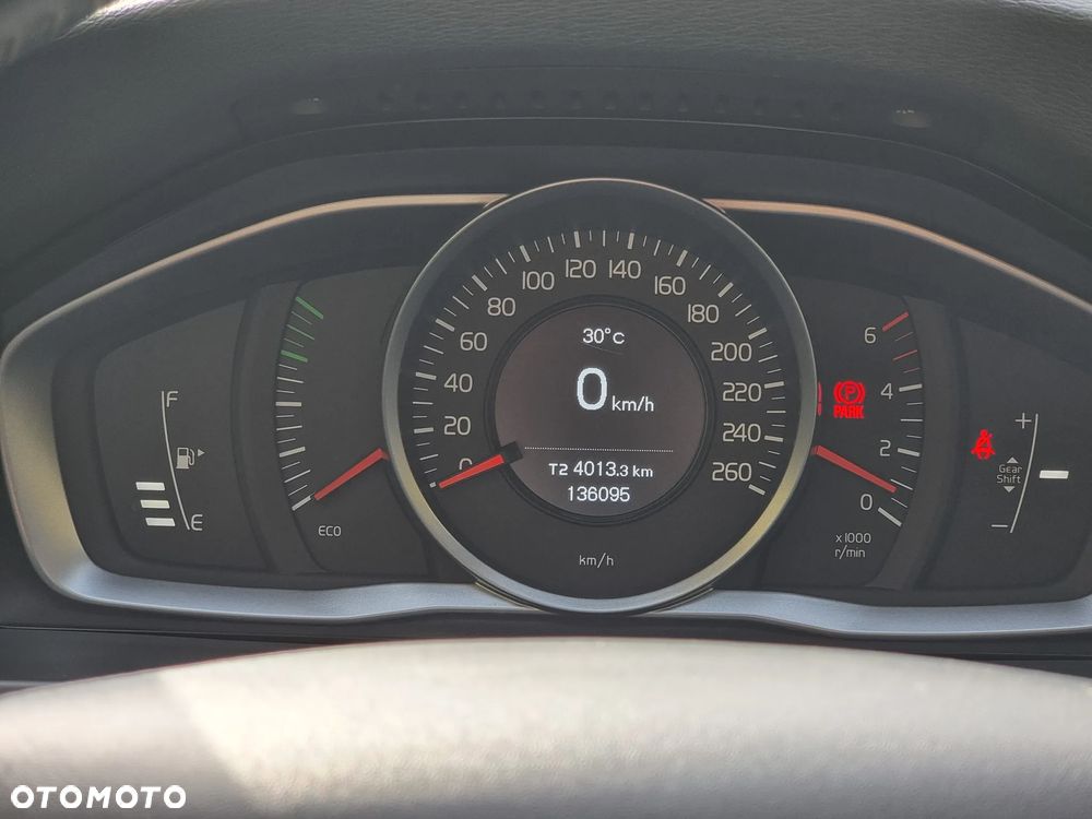 Volvo V60 D3 Kinetic - 27