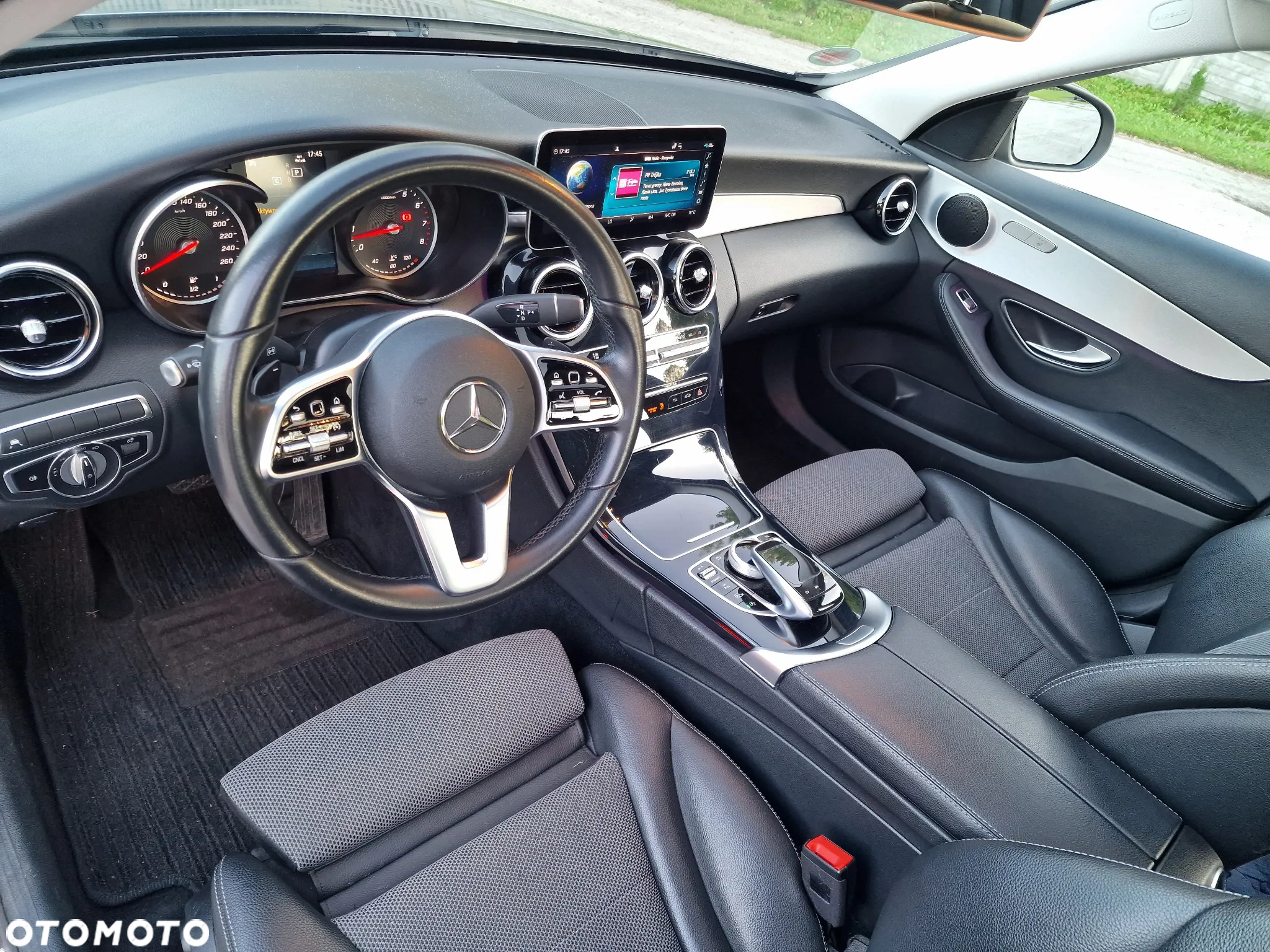 Mercedes-Benz Klasa C 180 T 9G-TRONIC Avantgarde - 19