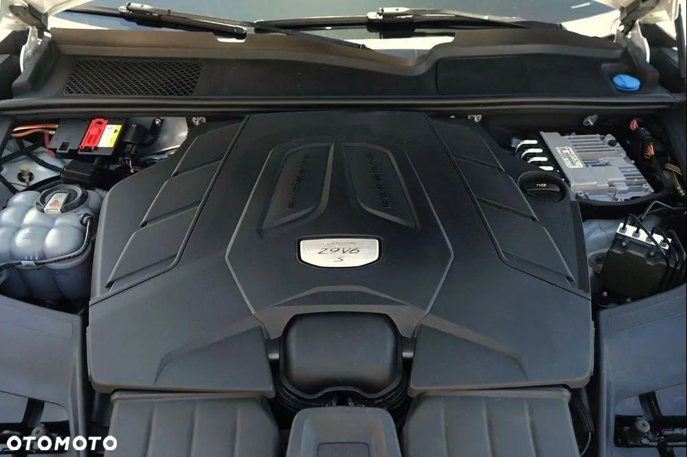 Porsche Cayenne Tiptronic S Platinum Edition - 9