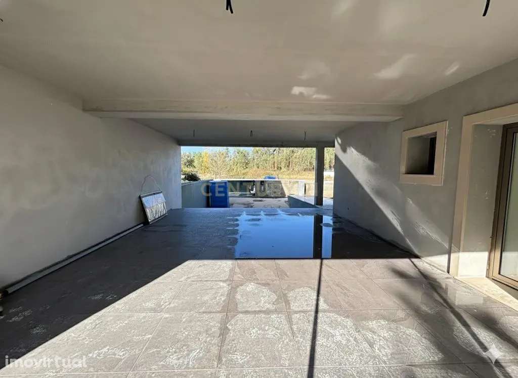 Moradia T3 em Parceiros – Conforto, Elegância e uma Localização Privil - Grande imagem: 4/27