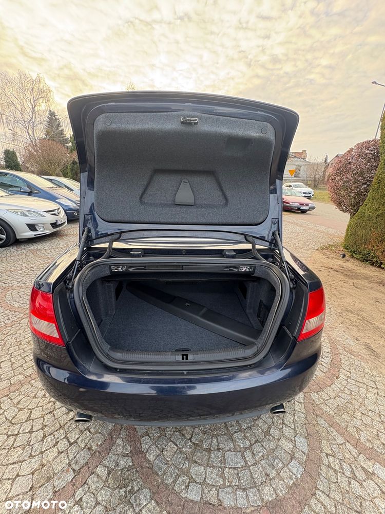 Audi A4 Cabrio 2.4 - 35