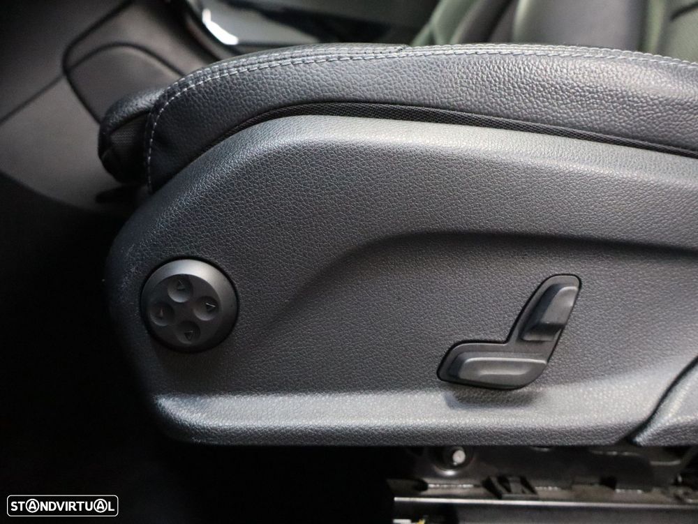 Mercedes-Benz GLC 300 e 4Matic - 20