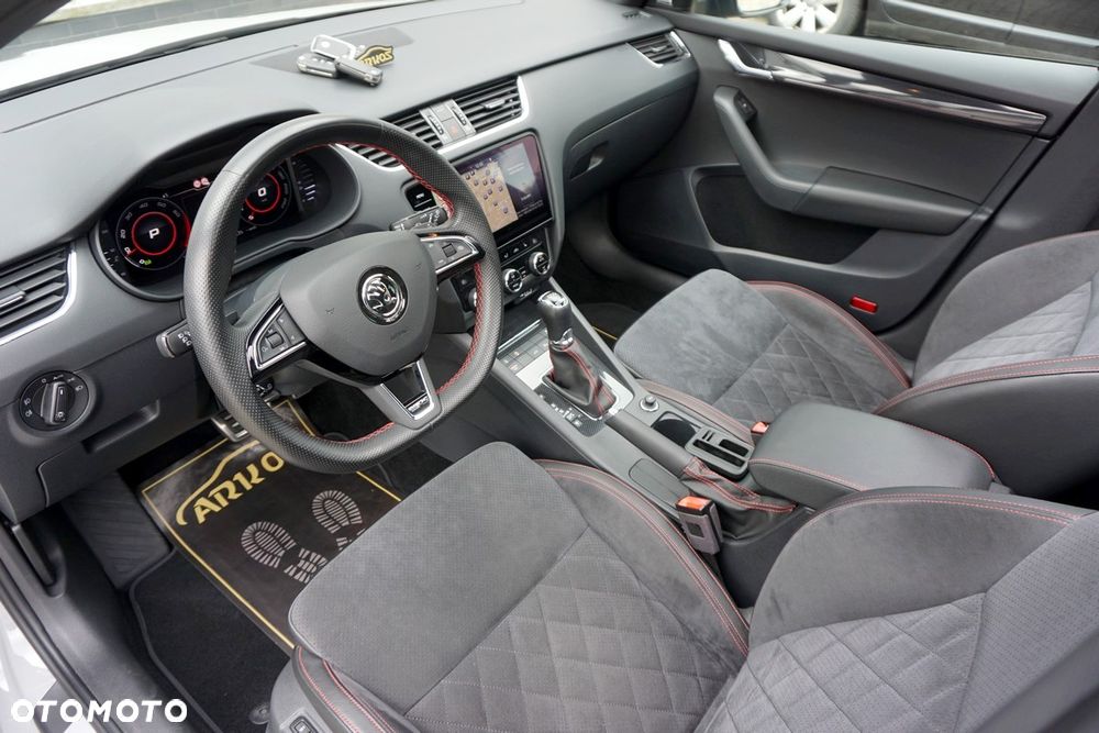Skoda Octavia 2.0 TSI DSG RS 245 - 24