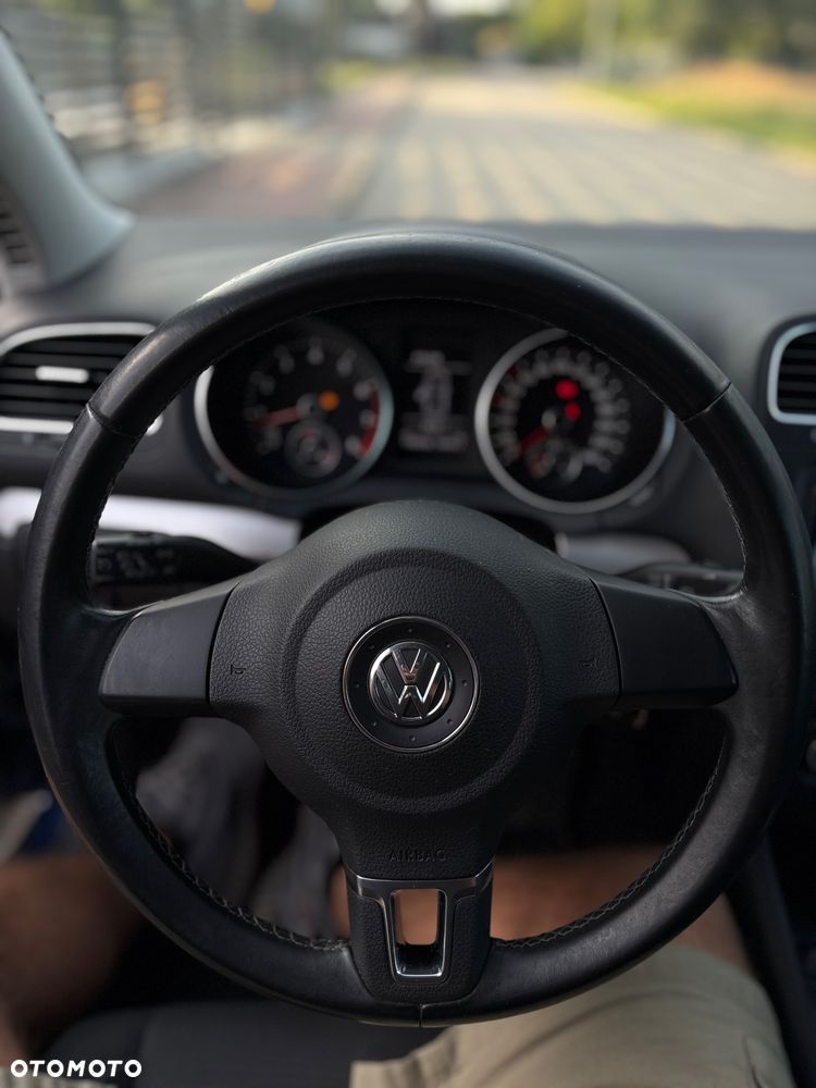 Volkswagen Golf 1.2 TSI BlueMotion Technology Comfortline - 19