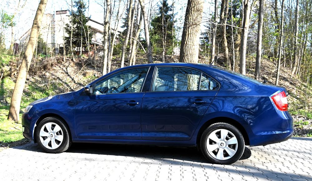 Skoda RAPID - 12