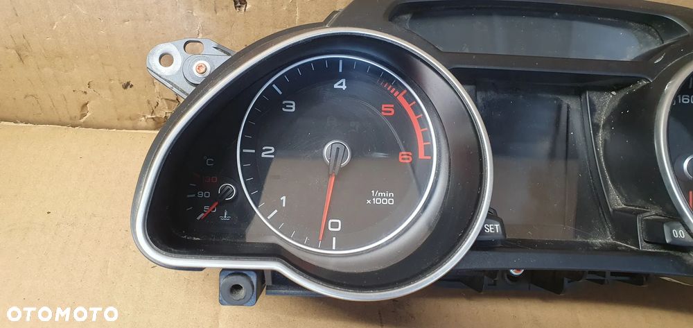 Licznik zegary oryginał Audi A5 8T 2.0 TDI 8T0920932 - 2
