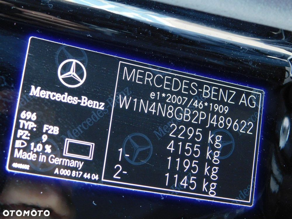 Mercedes-Benz GLA - 23