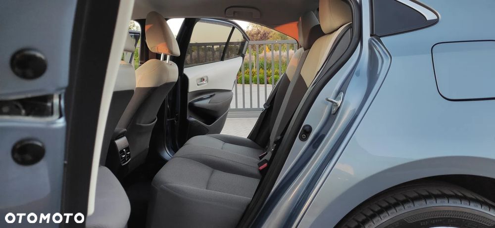 Toyota Corolla 1.6 Comfort - 16