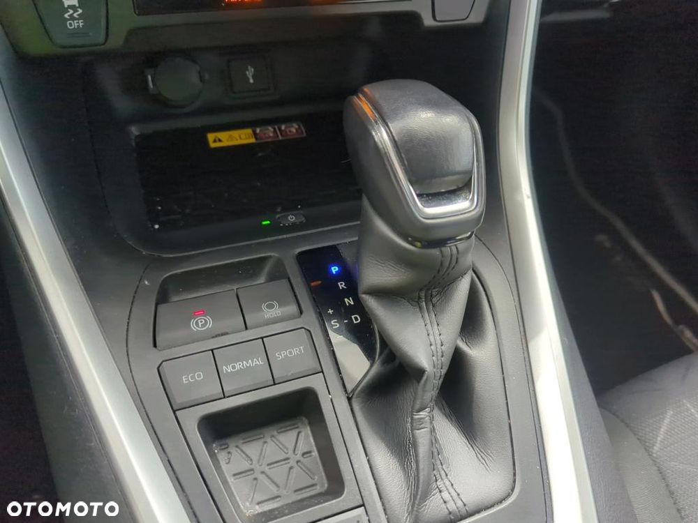 Toyota RAV4 2.5 Hybrid Comfort 4x2 - 8