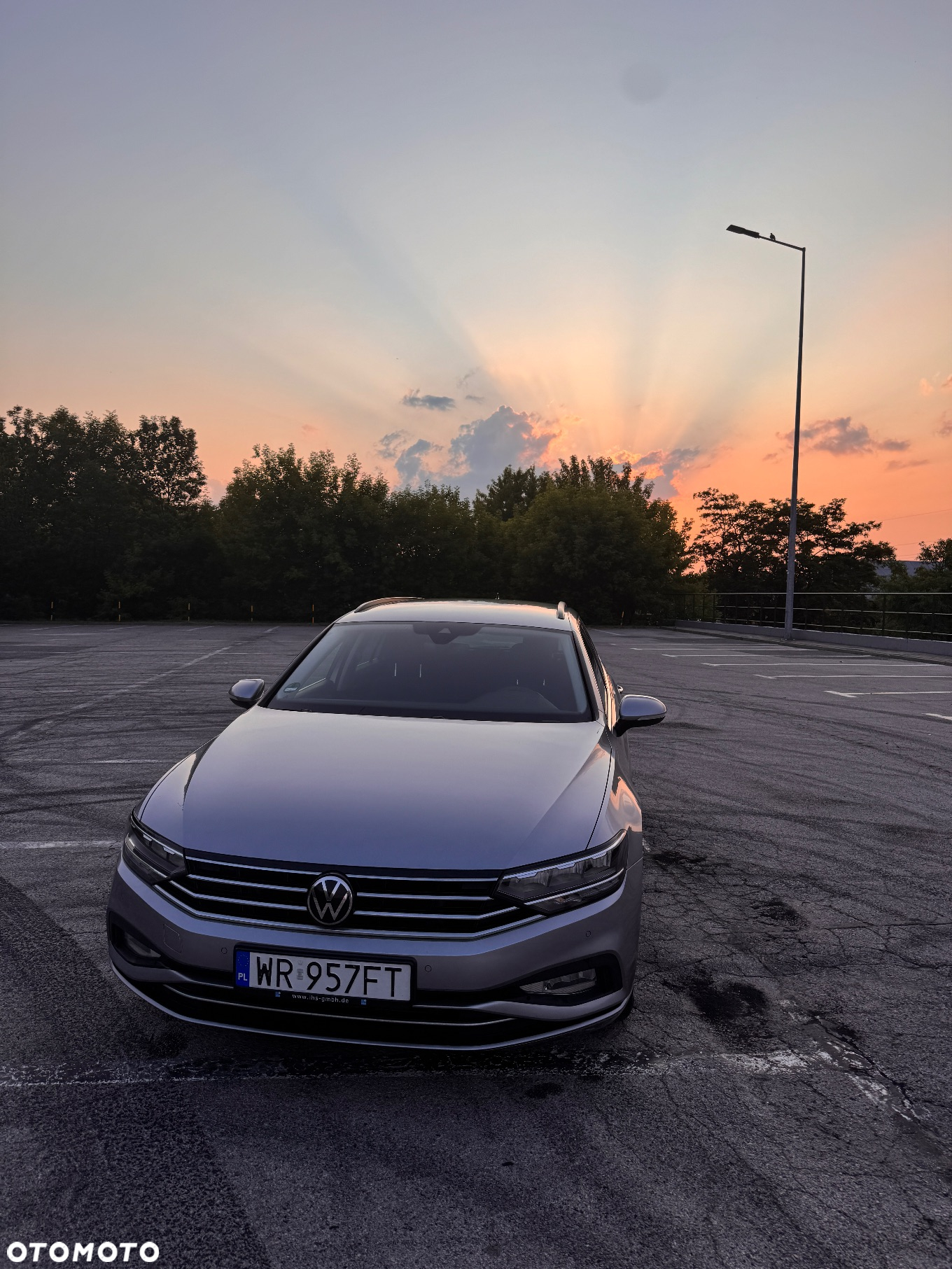 Volkswagen Passat 2.0 TDI EVO Business DSG - 2
