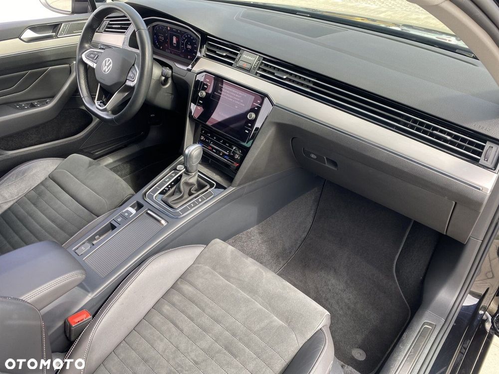 Volkswagen Passat - 16