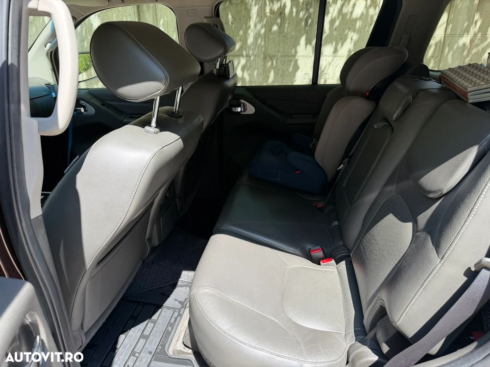 Nissan Pathfinder 2.5 dCi DPF All Mode 4X4 SE Aut. - 6