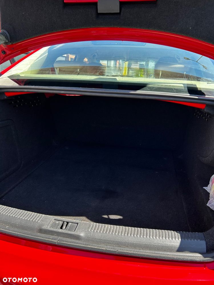 Audi A4 Limousine - 13