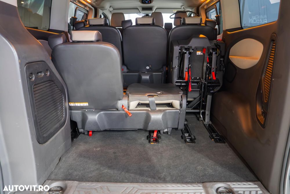 Ford Tourneo Custom 300 L1H1 VA Titanium - 13