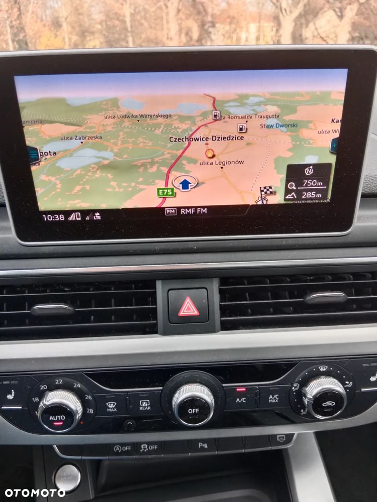 Audi A4 Avant 2.0 TDI - 20