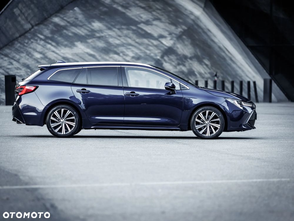 Toyota Corolla 2.0 Hybrid Style - 8