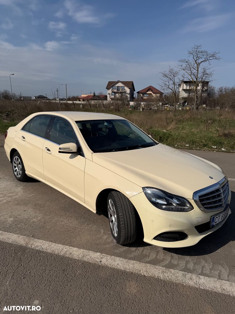 Mercedes-Benz E - 8