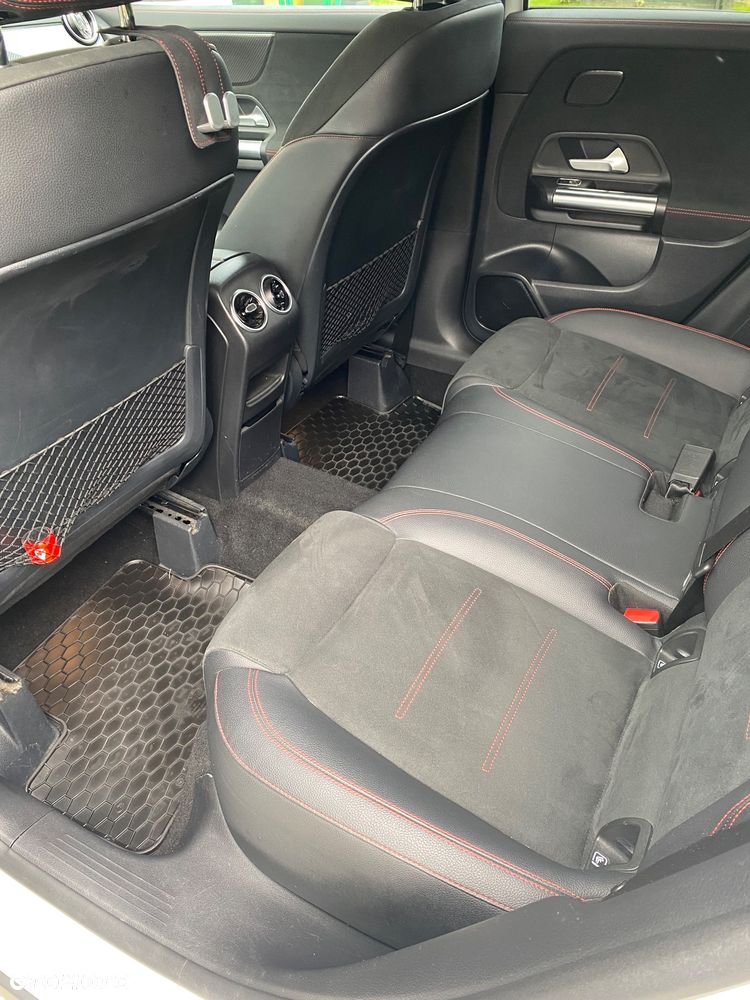 Mercedes-Benz GLA 250 4-Matic AMG Line - 10