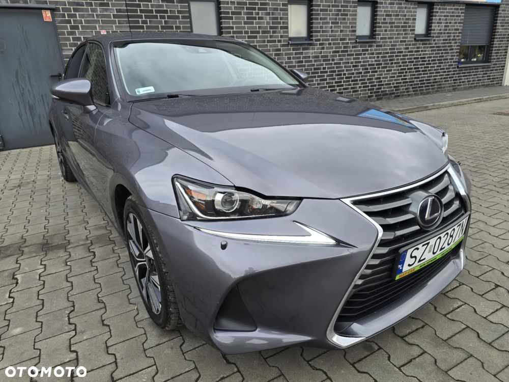 Lexus IS 300h F Sport EU6 - 6