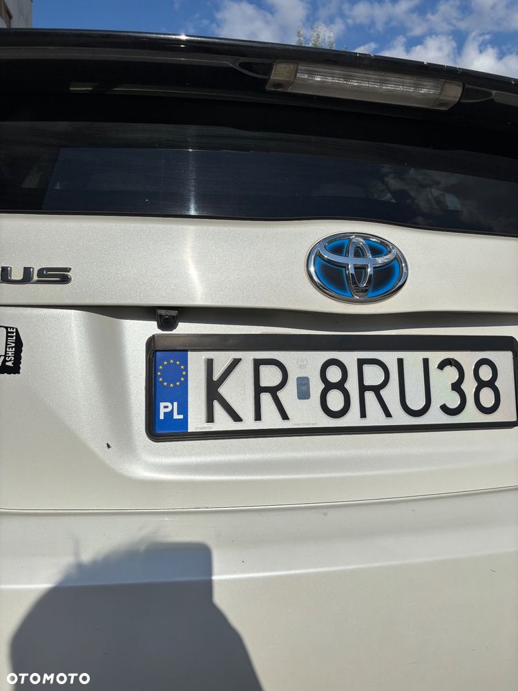 Toyota Prius 1.8 Hybrid Premium - 11