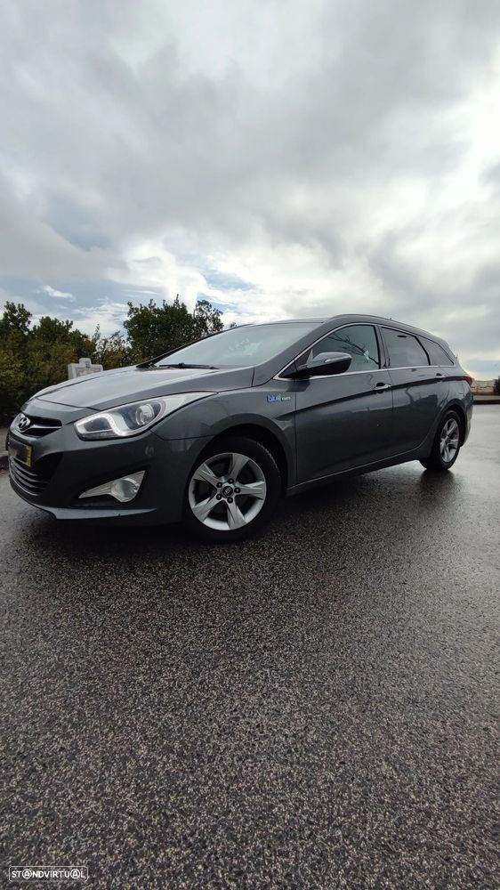 Hyundai i40 SW 1.7 CRDi Blue Comfort - 2