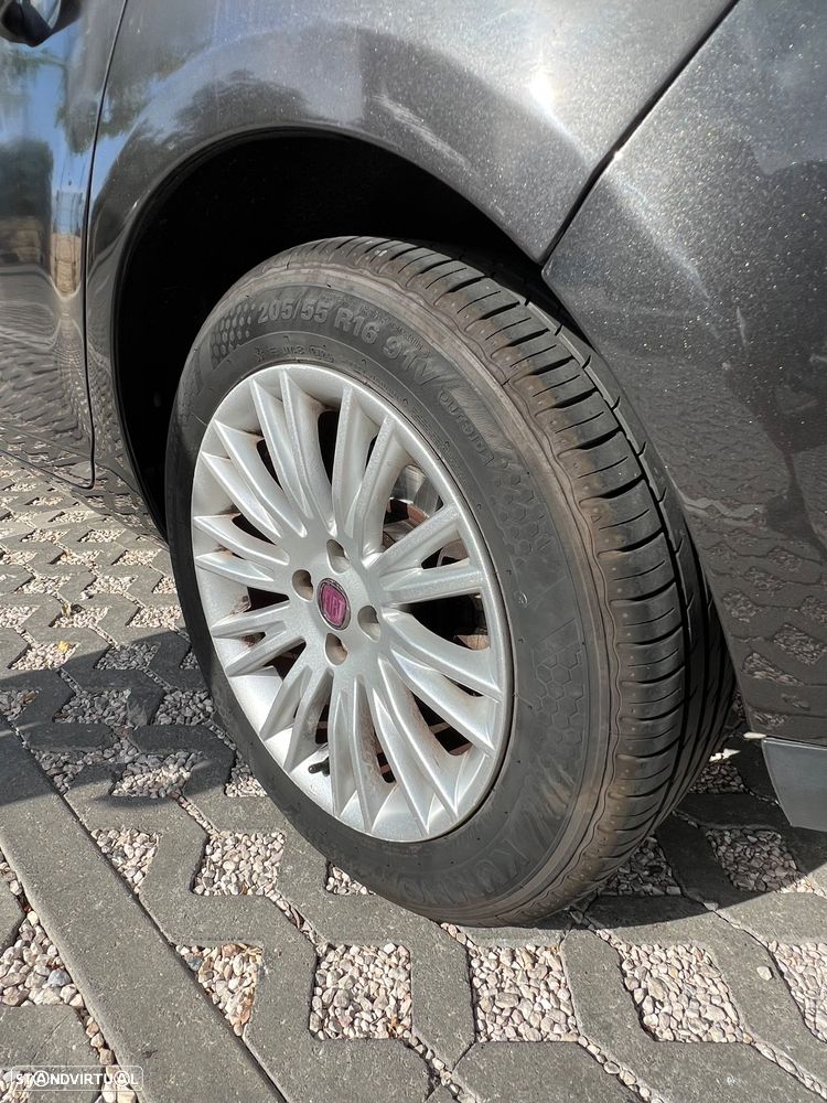 Fiat Bravo 1.4 16V Dynamic - 32