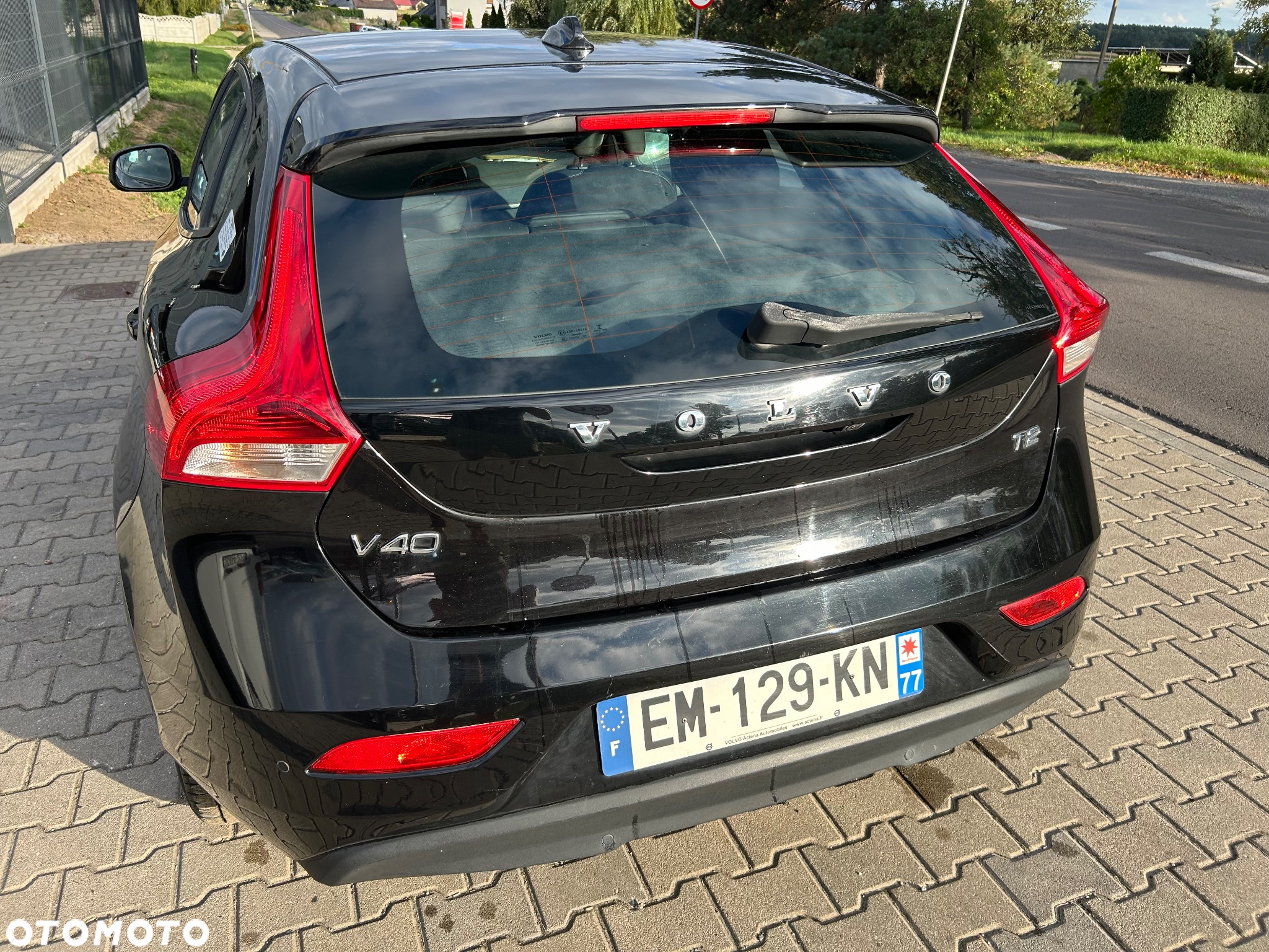 Volvo V40 - 25