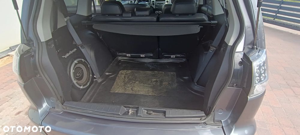 Mitsubishi Outlander 2.4 Instyle EU5 CVT - 4