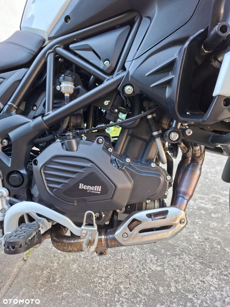 Benelli TRK 502 - 11