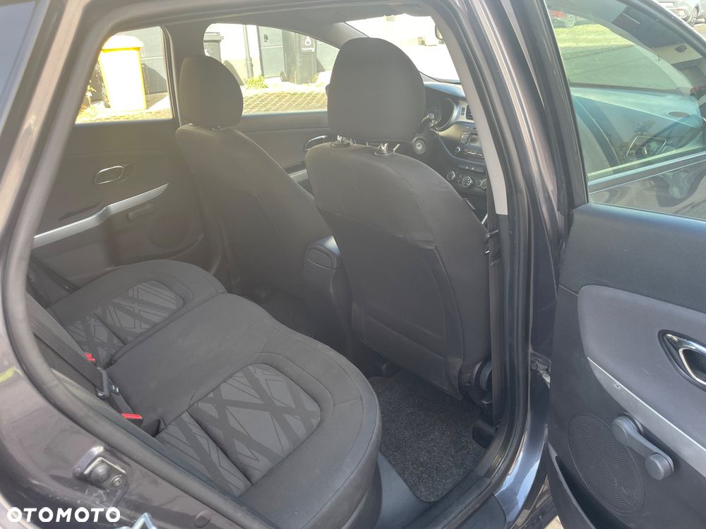 Kia Ceed 1.6 CRDi 115 ISG Vision - 26