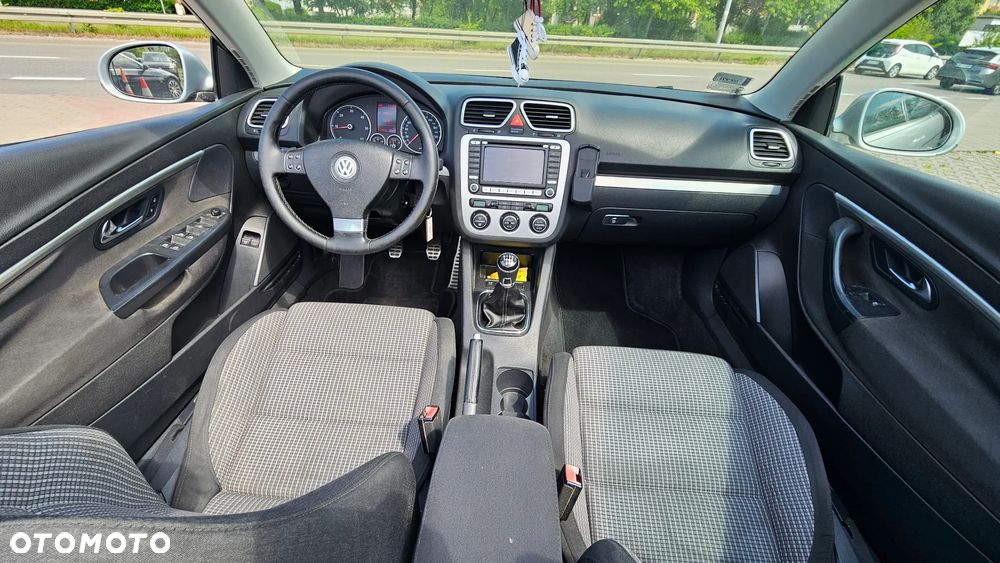 Volkswagen Eos - 16