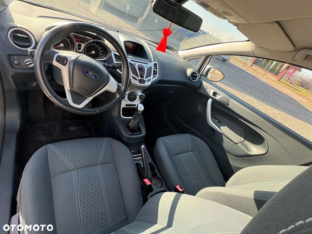 Ford Fiesta - 6