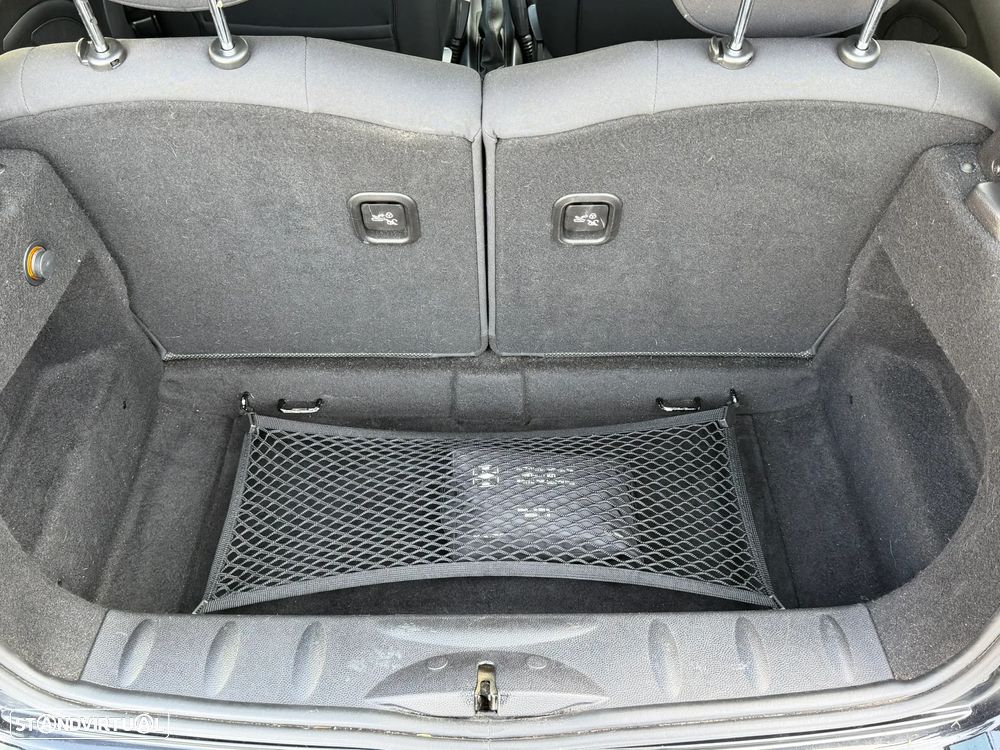 MINI 3 Portas One D - 16