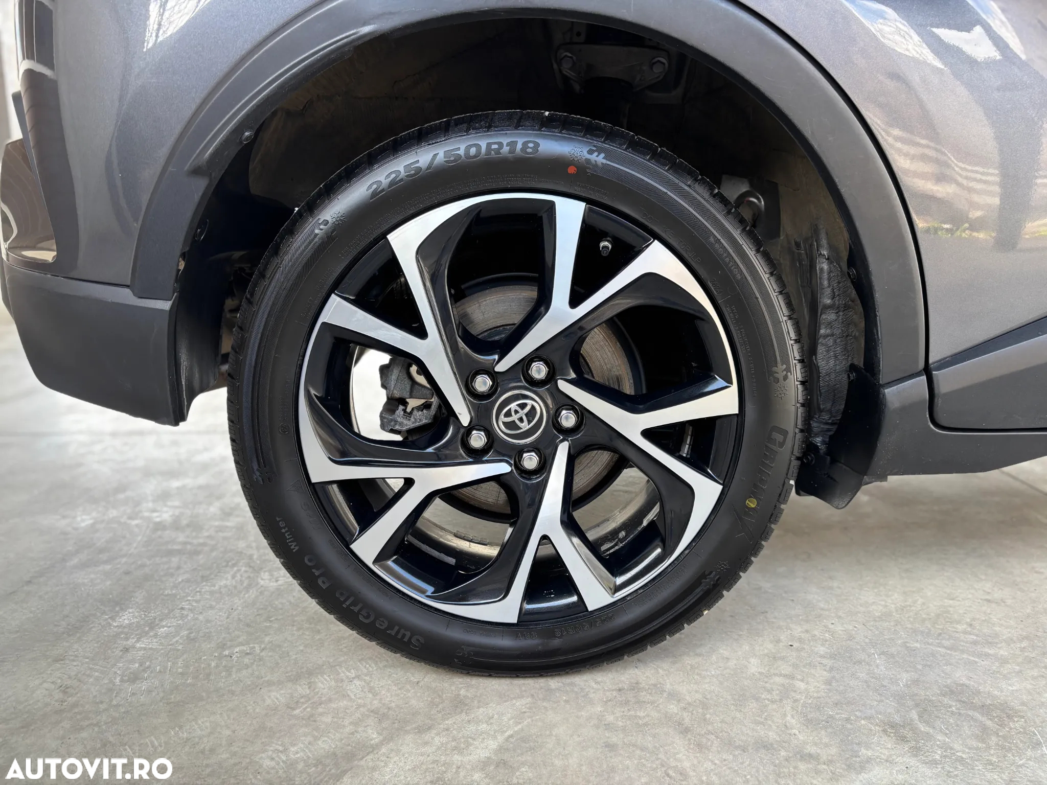 Toyota C-HR - 12