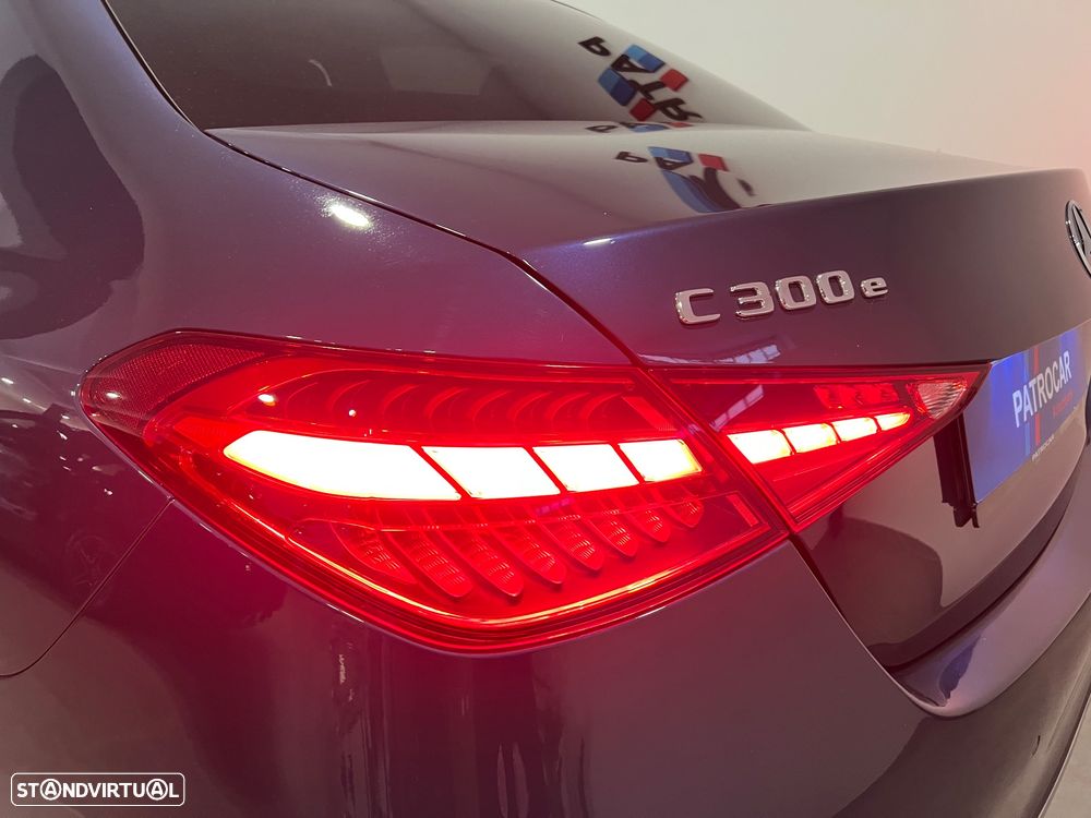 Mercedes-Benz C 300 e T 9G-TRONIC AMG Line - 28