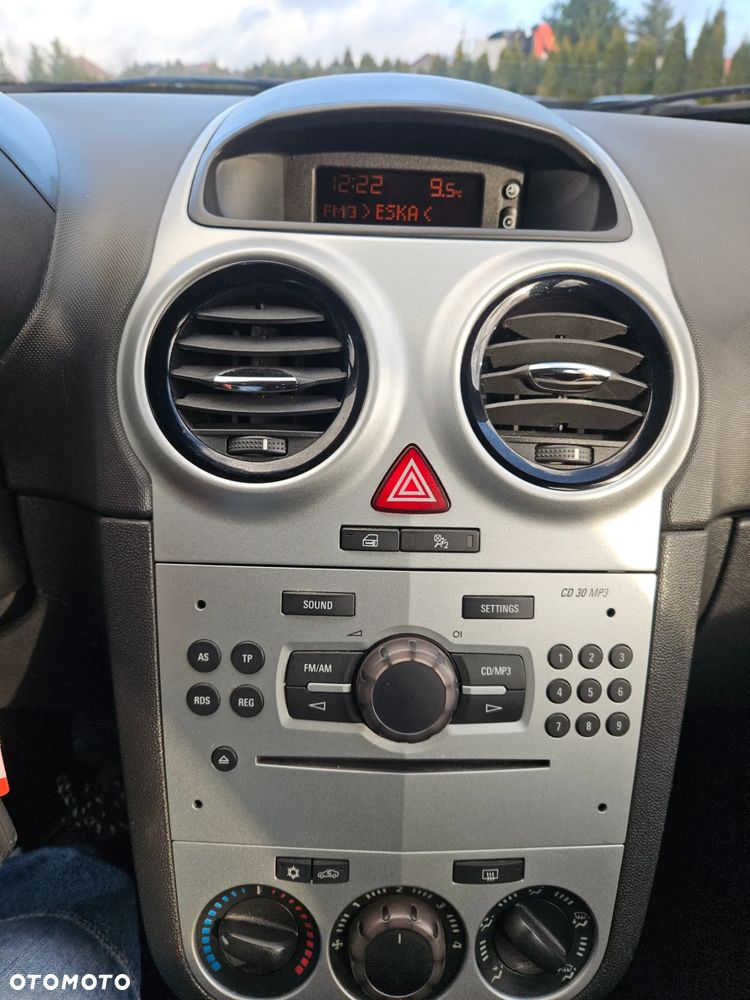 Opel Corsa 1.2 16V Edition - 3