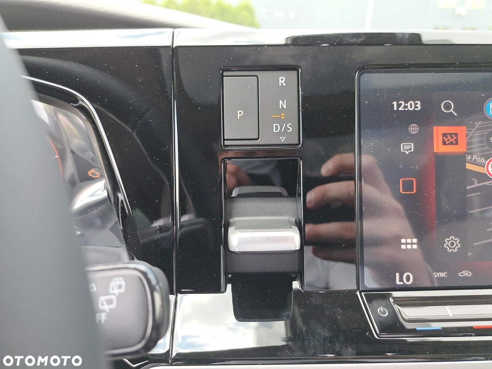 Volkswagen Multivan - 34