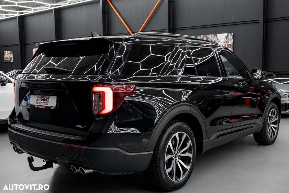 Ford Explorer 3.0 PHEV ST-Line - 27