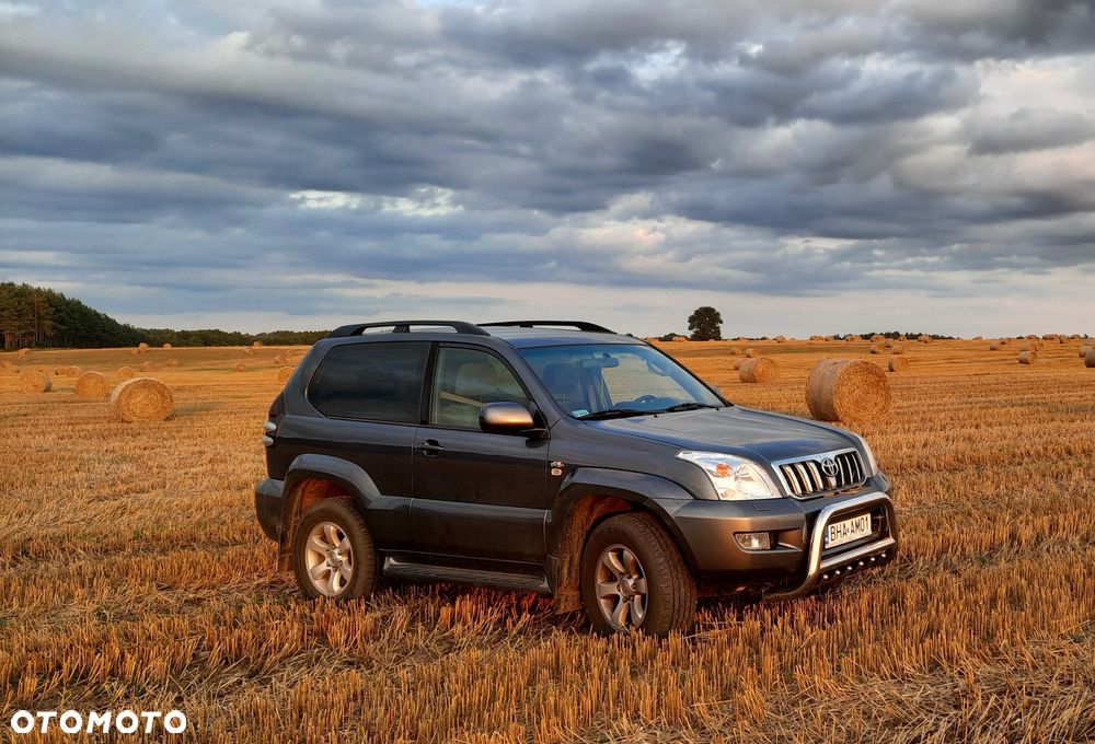 Toyota Land Cruiser - 1
