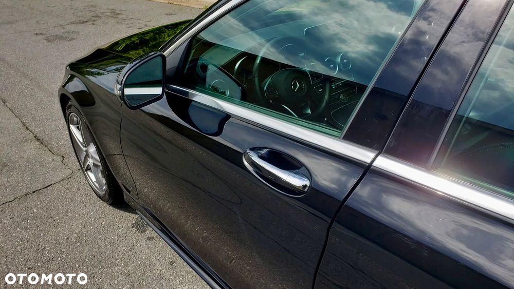 Mercedes-Benz Klasa C 300 7G-TRONIC AMG Line - 9