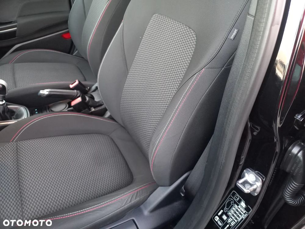 Ford Fiesta 1.0 EcoBoost S&S ST-LINE - 34