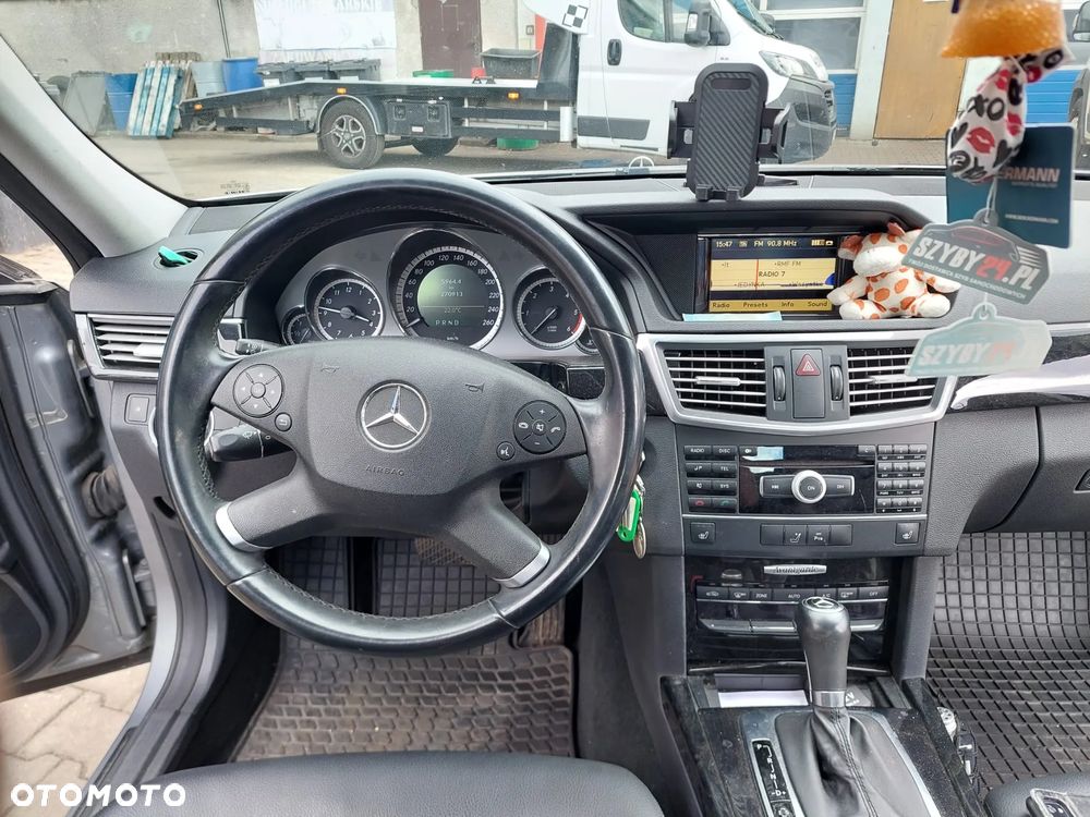 Mercedes-Benz Klasa E 200 CDI DPF BlueEFFICIENCY 7G-TRONIC - 20