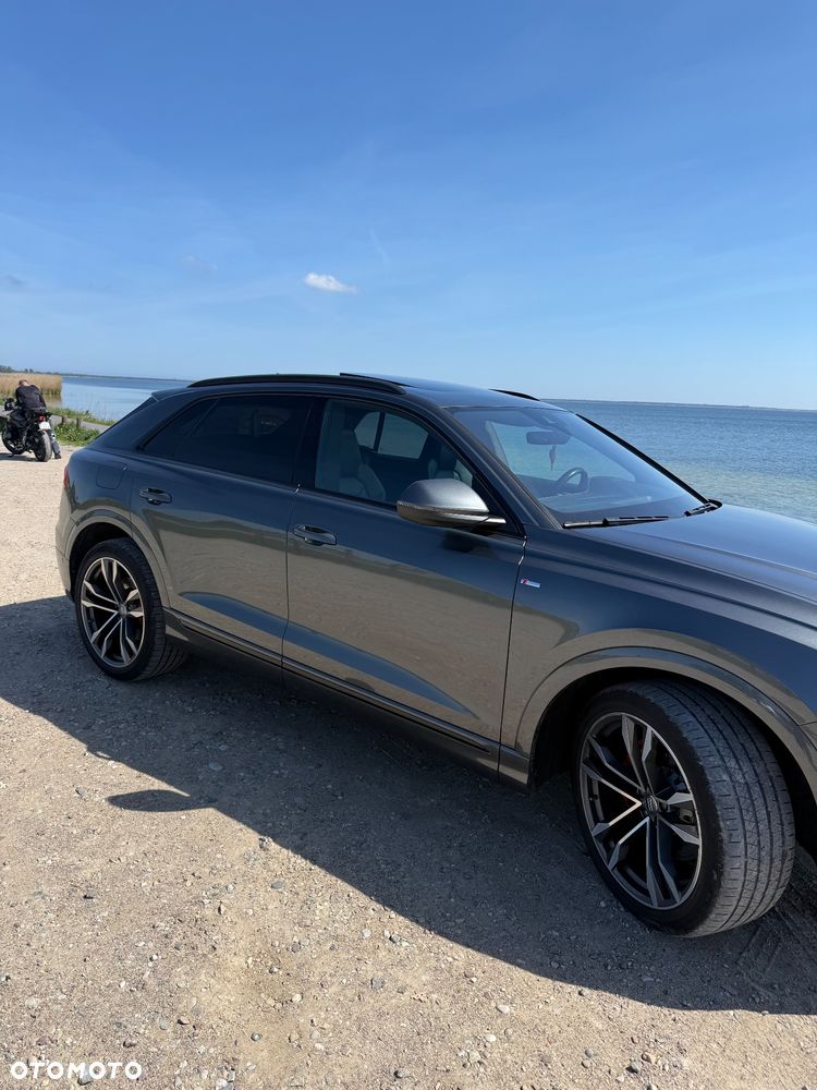 Audi Q8 - 2