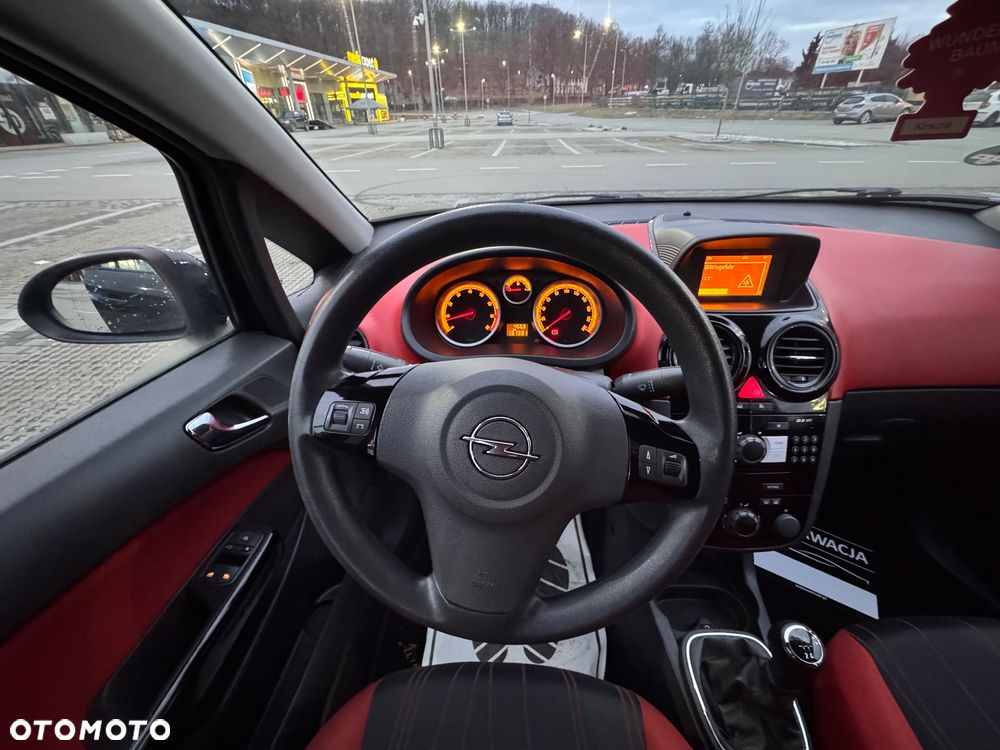 Opel Corsa 1.2 16V Cosmo - 7