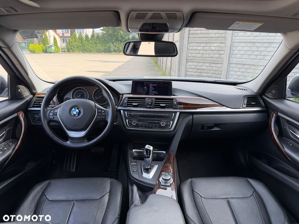 BMW Seria 3 320d Blue Performance Luxury Line - 7