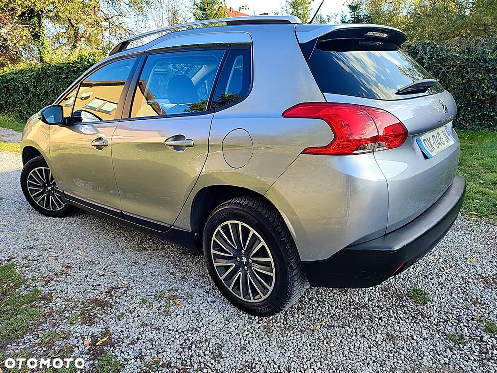 Peugeot 2008 1.2 Pure Tech Active - 5