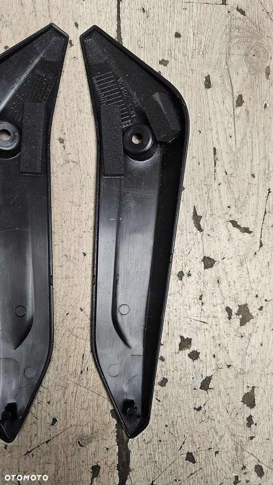 Nakładka mocowanie szyby Yamaha T-Max 530 BC3-2843C - 6